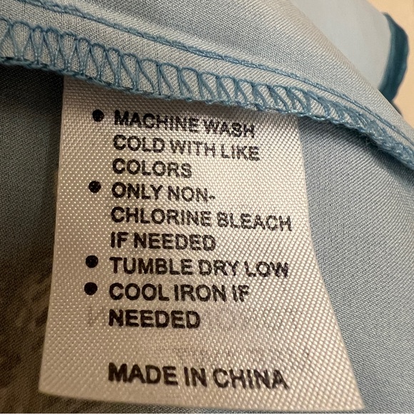 The Immersive Van Gogh Exhibit Almond Blossom Robe/Kimono, NWOT - Picture 8 of 9